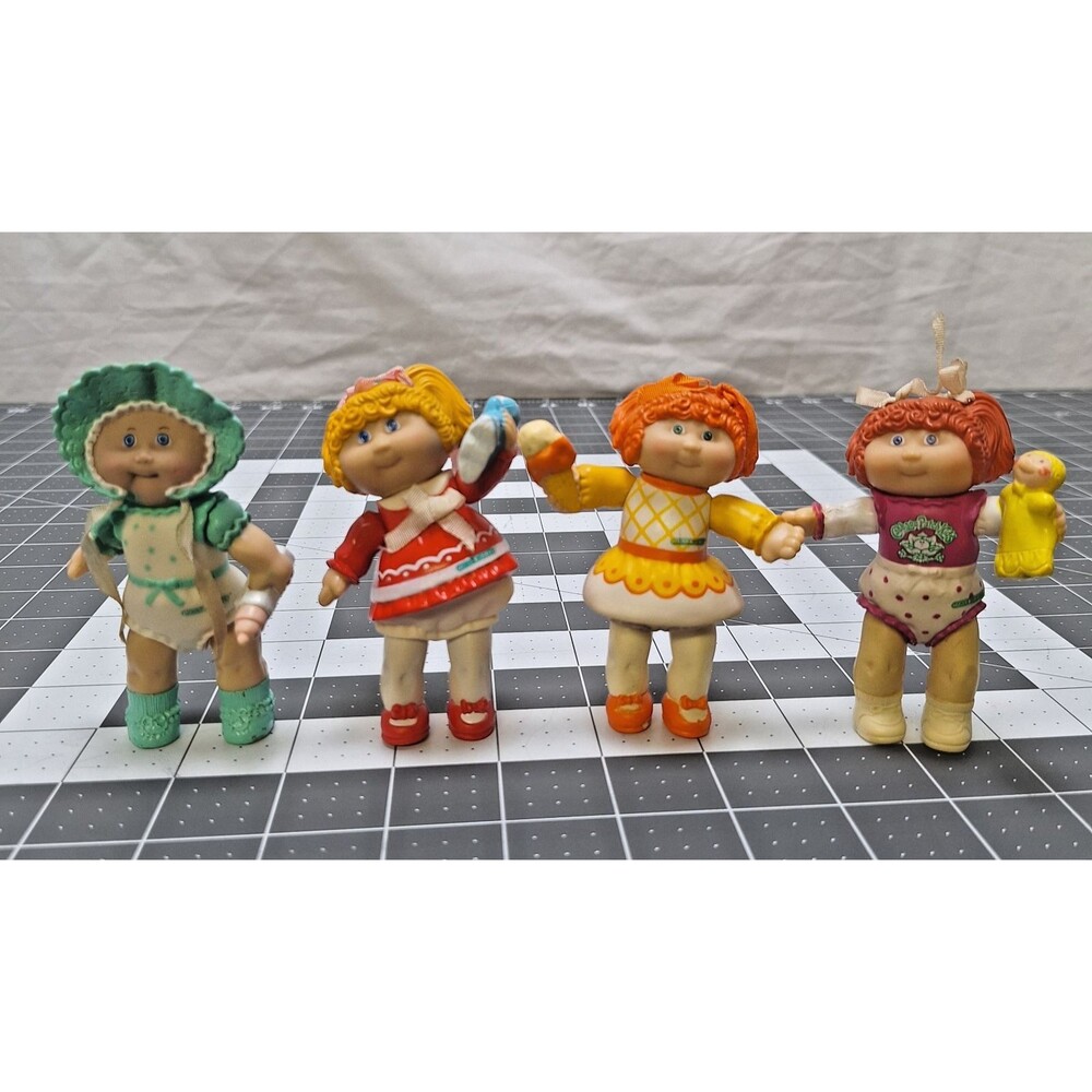 Lot‎ of Four Vintage 1984 CABBAGE PATCH KIDS 3 /12" Tall Collectible Moveable